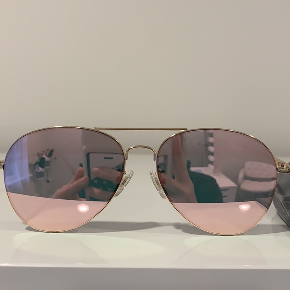 Sojo Classic Aviator Sunglasses - Picture 3 of 5